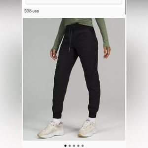 Dance studio jogger Lululemon